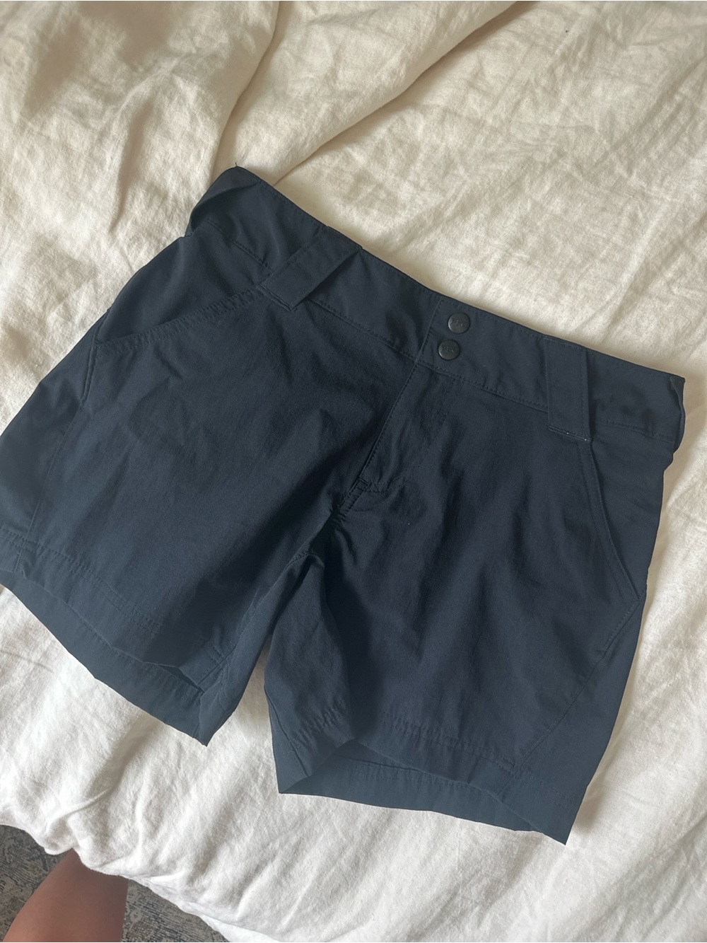 Columbia Women's Black Outdoor Performance Bermudas